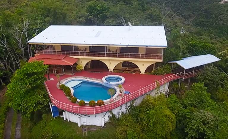 Costa Rica bachelor party pad